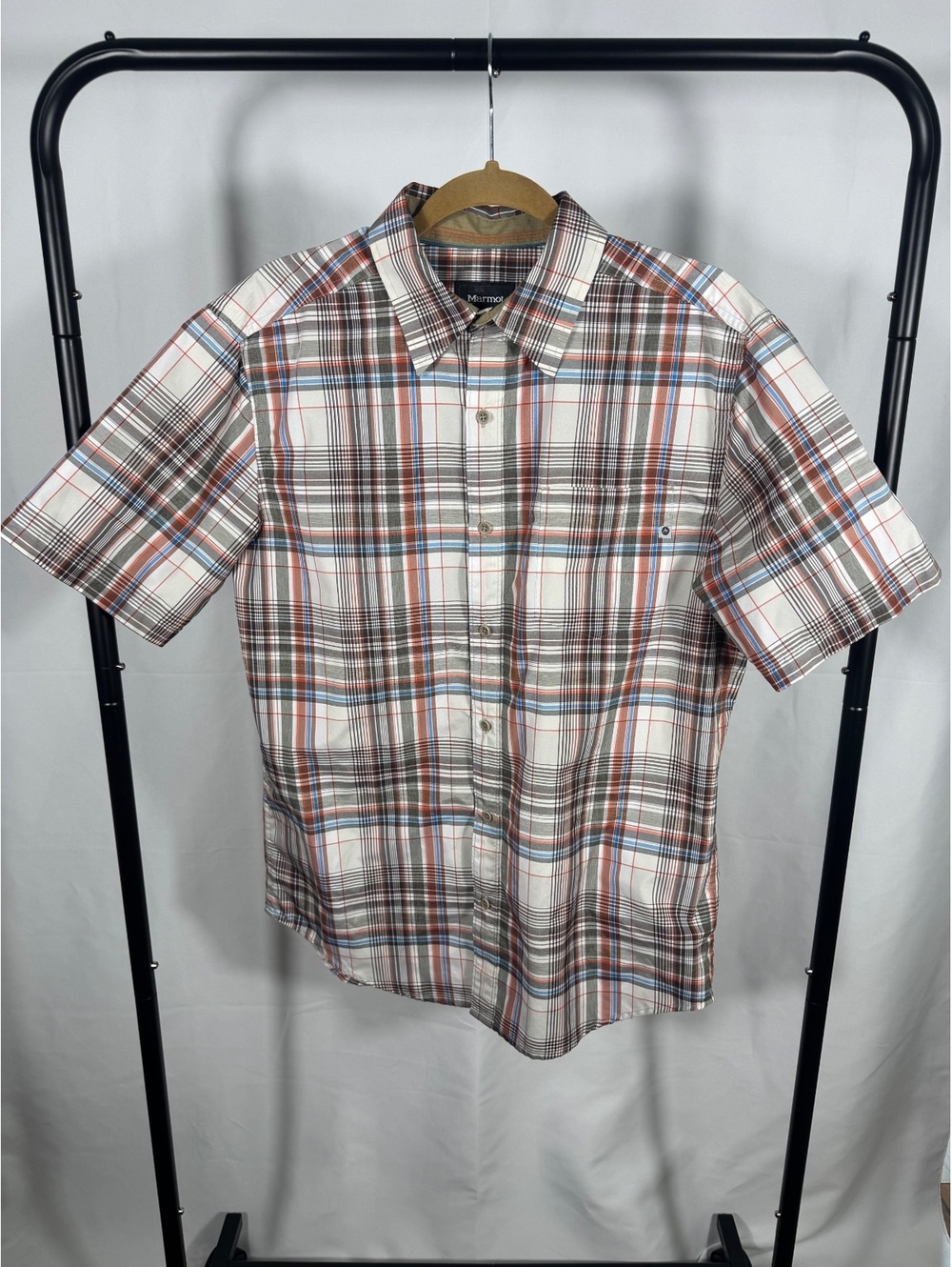 Marmot Men's Medium Plaid Short Sleeve Button-Up Shirt